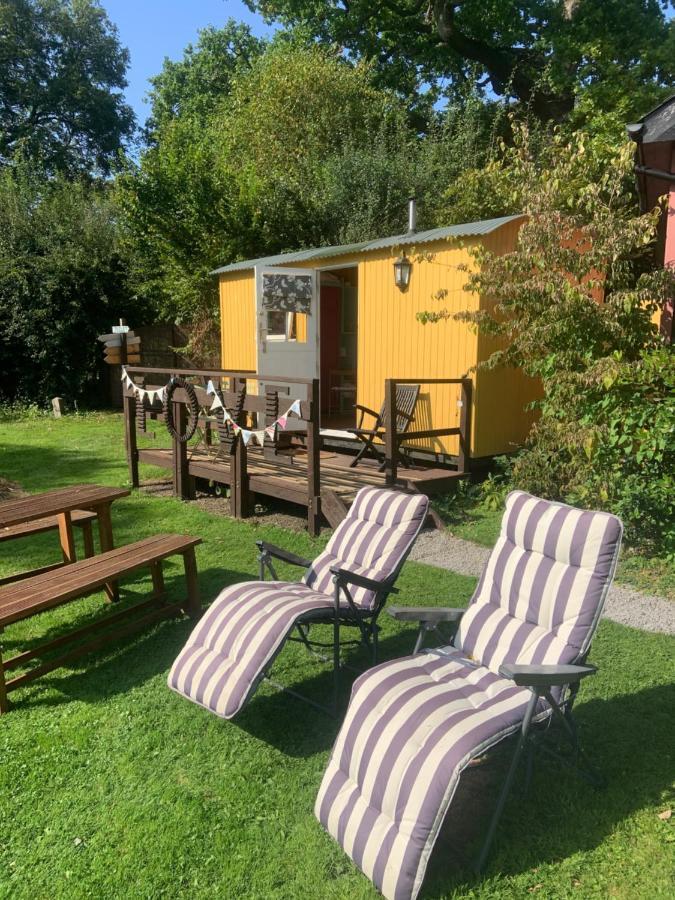 The Hideaway At Duffryn Mawr Self Catering Cottages Cowbridge Exterior photo