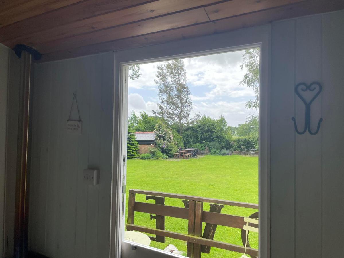 The Hideaway At Duffryn Mawr Self Catering Cottages Cowbridge Exterior photo