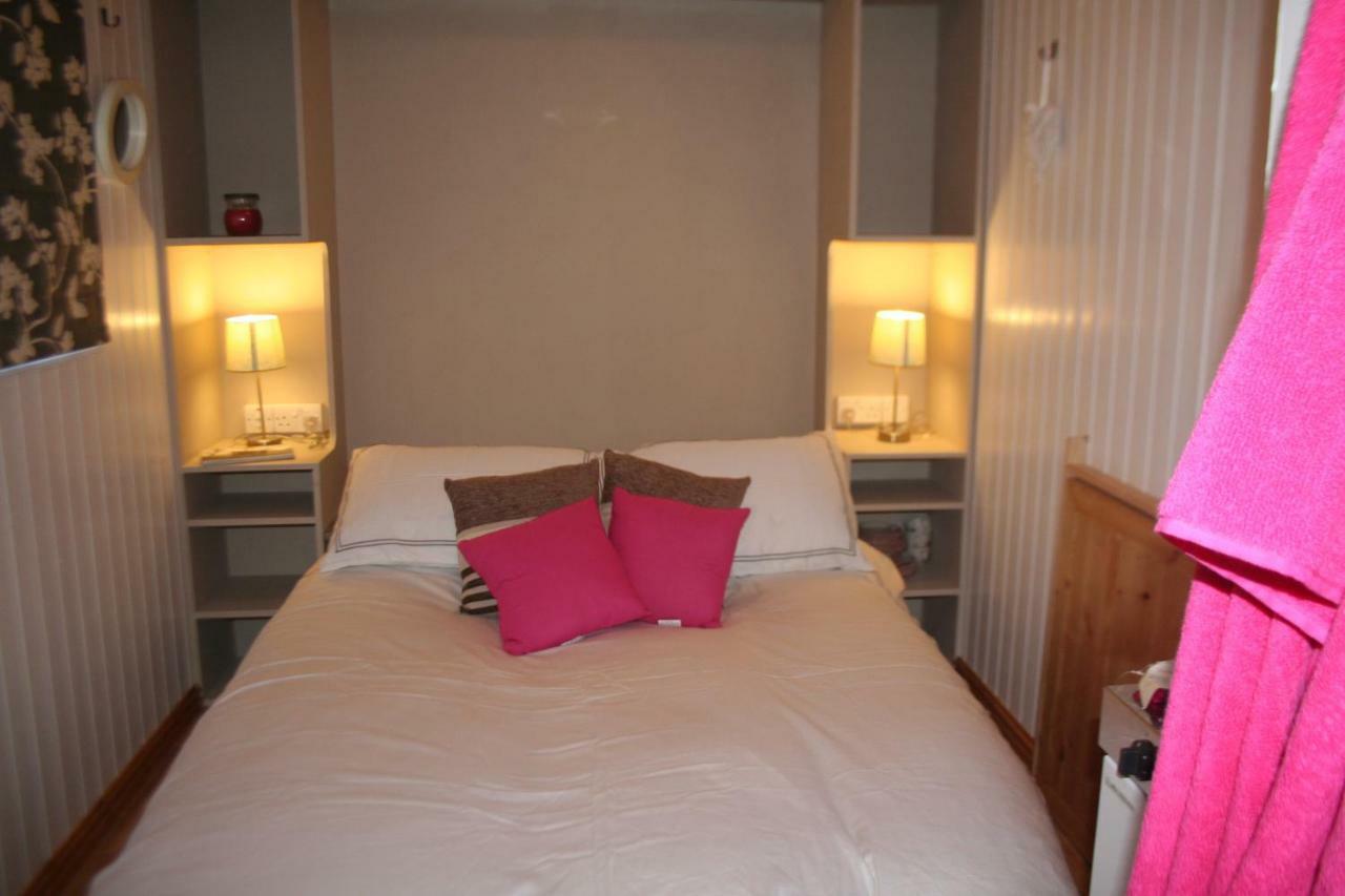 The Hideaway At Duffryn Mawr Self Catering Cottages Cowbridge Exterior photo